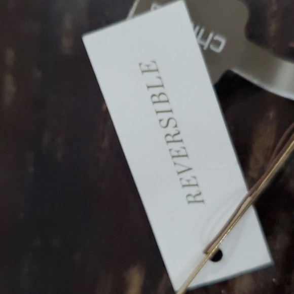 BUNDLE LOT SET TWO PINS... SILVER LARA PIN GOLD DORA PIN - Picture 3 of 7